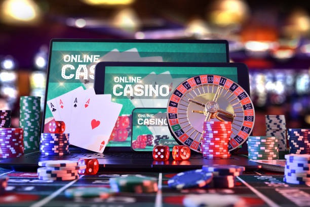 pinball platform interface showing sportsbook, live dealers, slots, and esports game categories